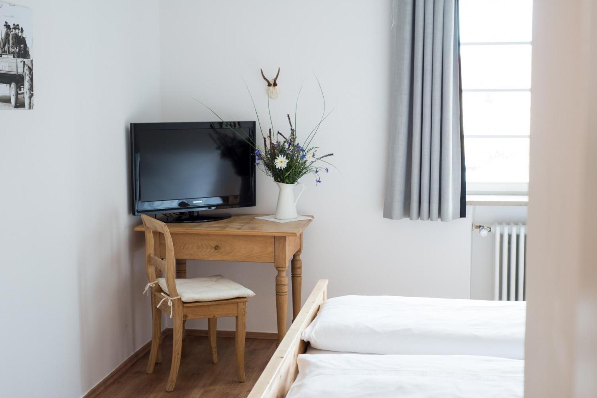 Wailtl Hotel Dorfen Quarto foto